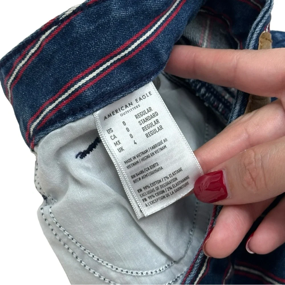 American Eagle Dark Wash Denim Stripe Skirt Super Stretch - Size 0 - Picture 3 of 5